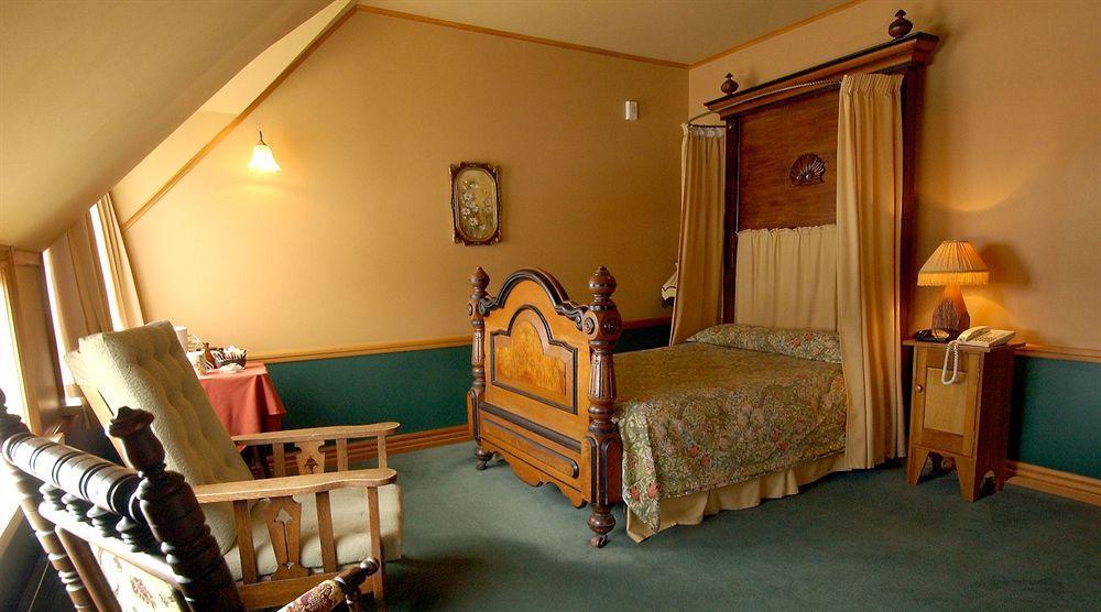 Larnach Lodge & Stable Stay Dunedin Bagian luar foto